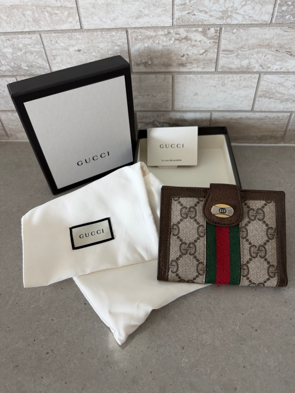 EUC Gucci Brown GG Canvas Bifold Wallet with Web Stripe